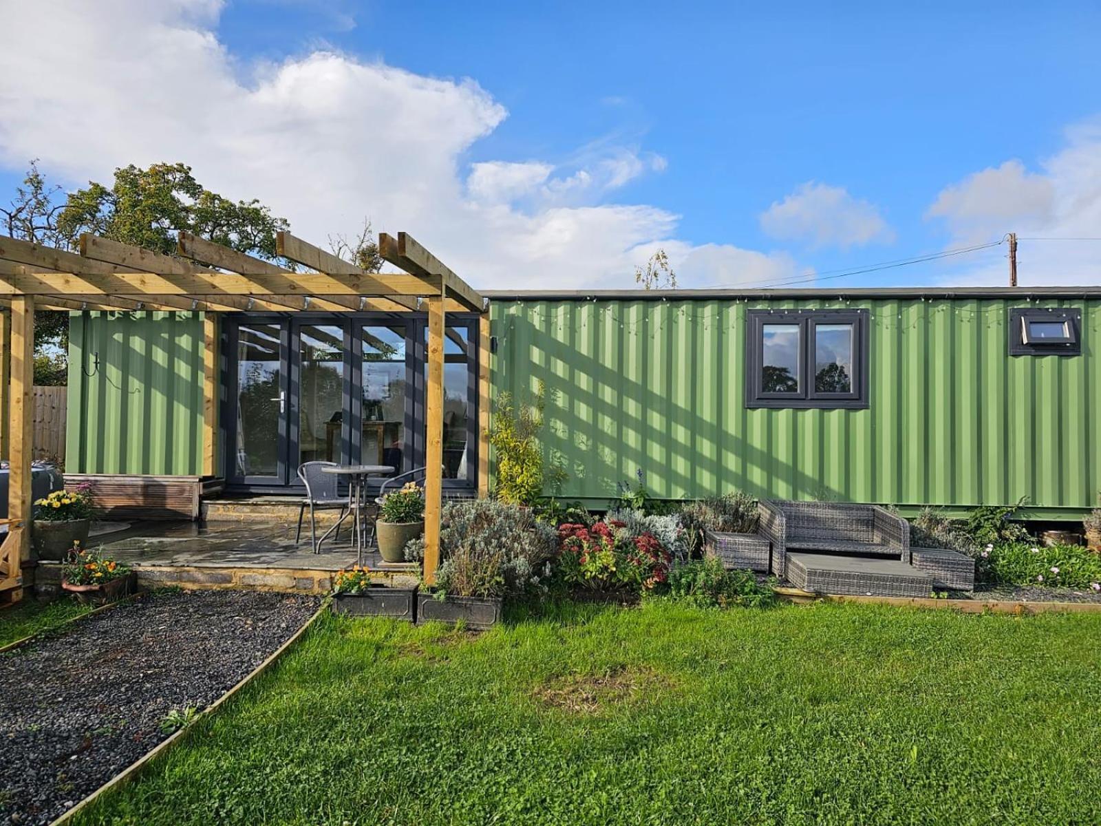 Sweet Pea Cabin Badsey Exterior photo